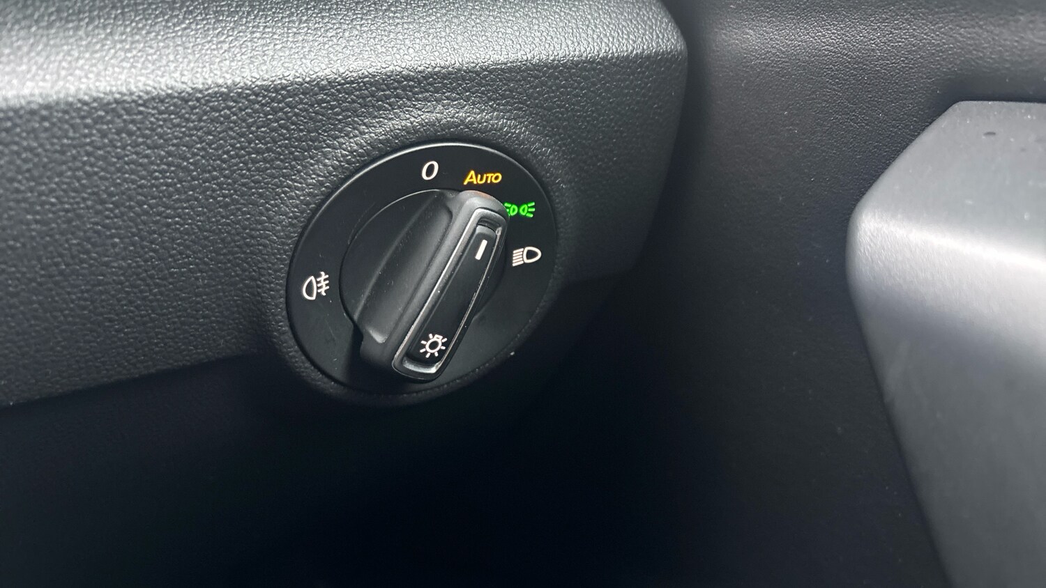 Used Volkswagen T-Roc 2022 for sale - 77590292: Photo 33