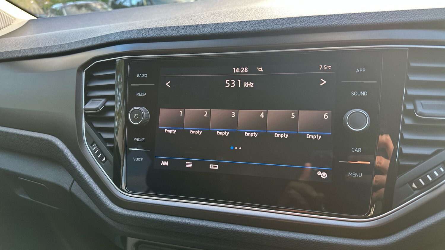 Used Volkswagen T-Roc 2018 for sale - 76494392: Photo 12