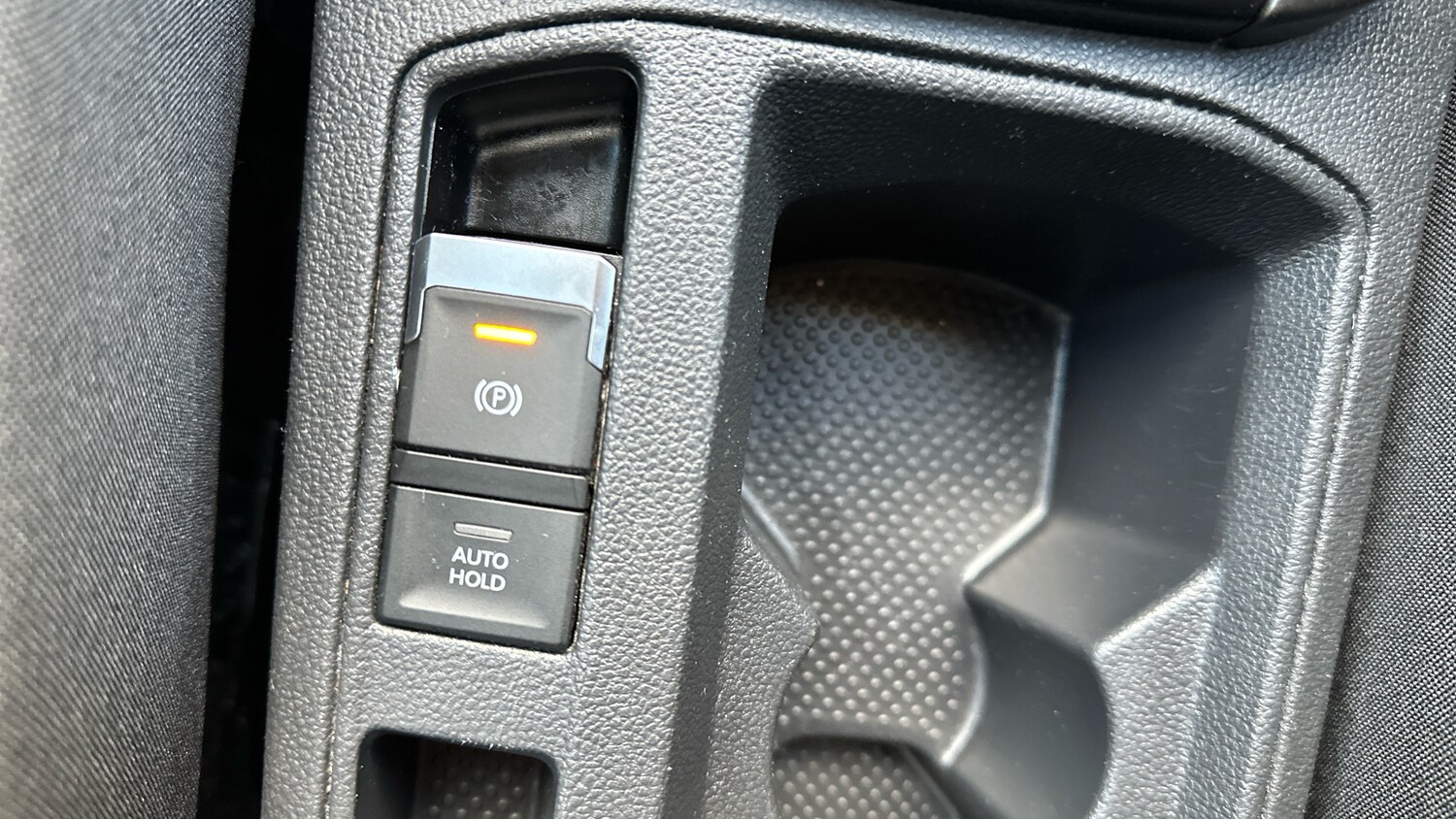 Used Volkswagen T-Roc 2018 for sale - 76494392: Photo 29