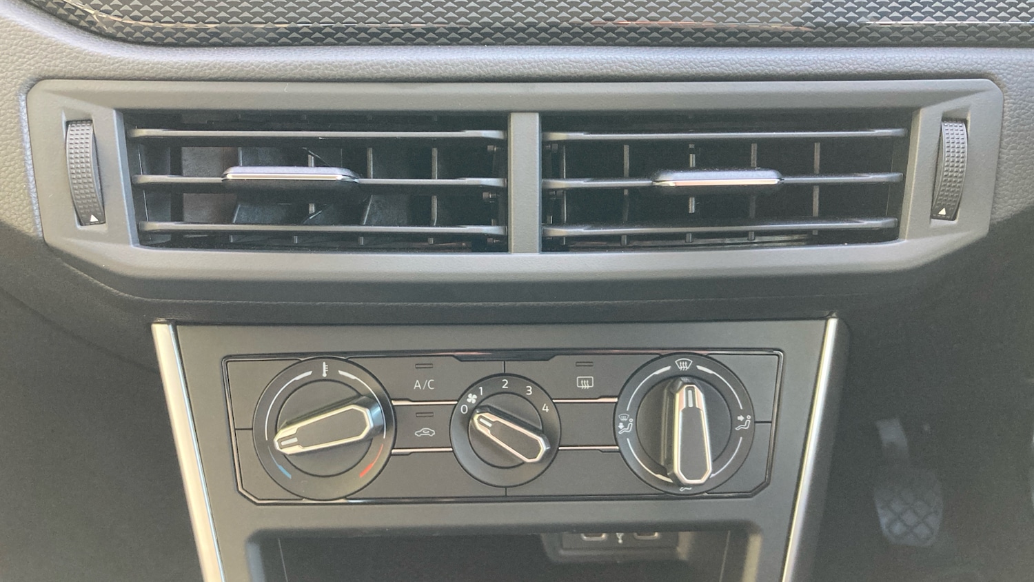 Used Volkswagen Polo 2025 for sale - 77274741: Photo 36