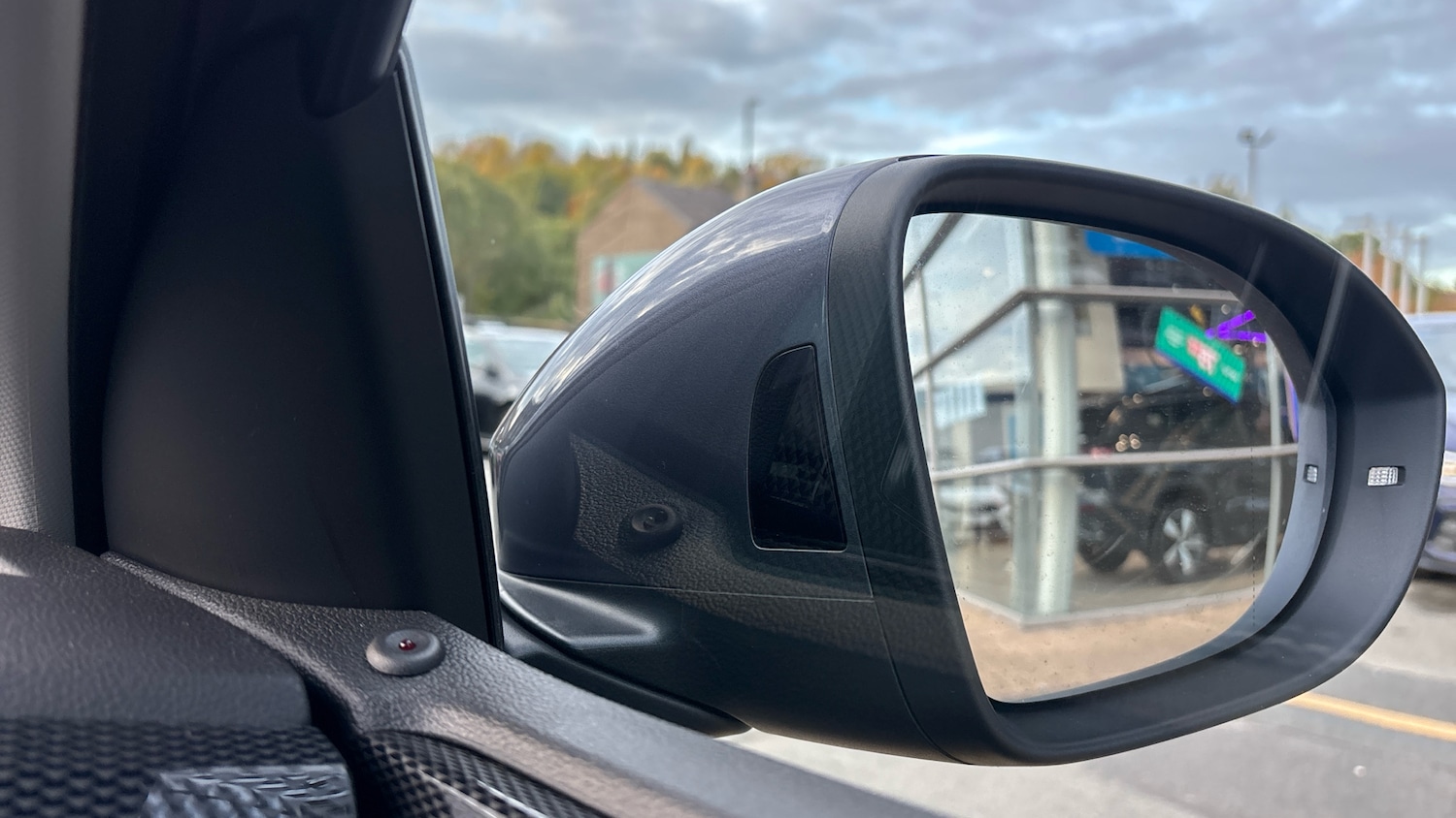 Used Volkswagen Taigo 2025 for sale - 76553717: Photo 35