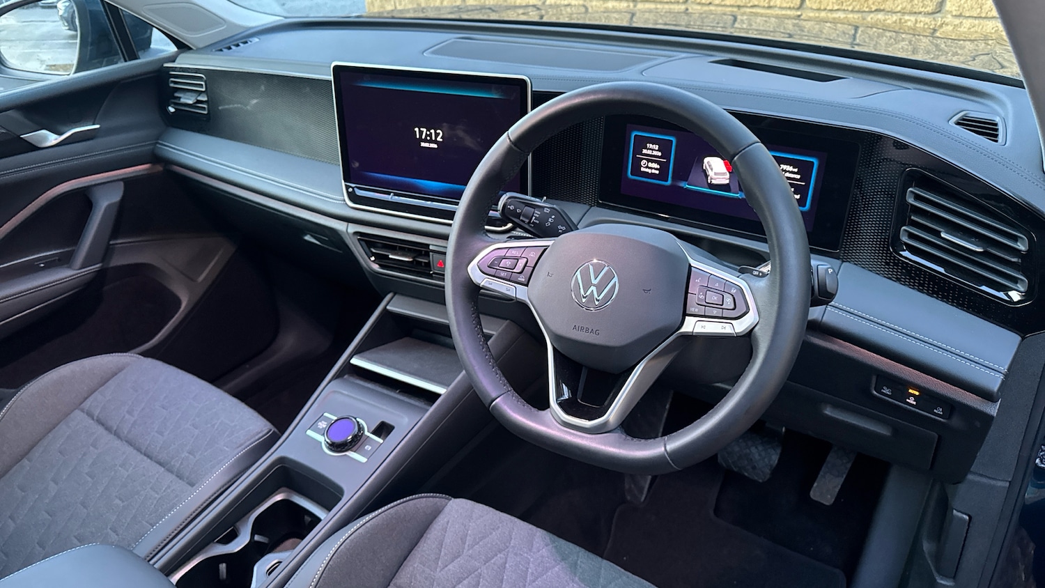 Used Volkswagen Tiguan 2024 for sale - 77643622: Photo 6