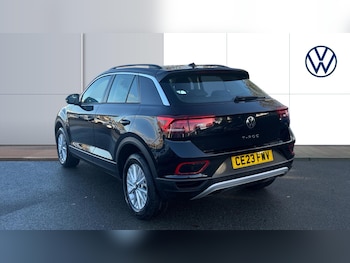 Used Volkswagen T-Roc 2023 for sale - 76984643: Photo