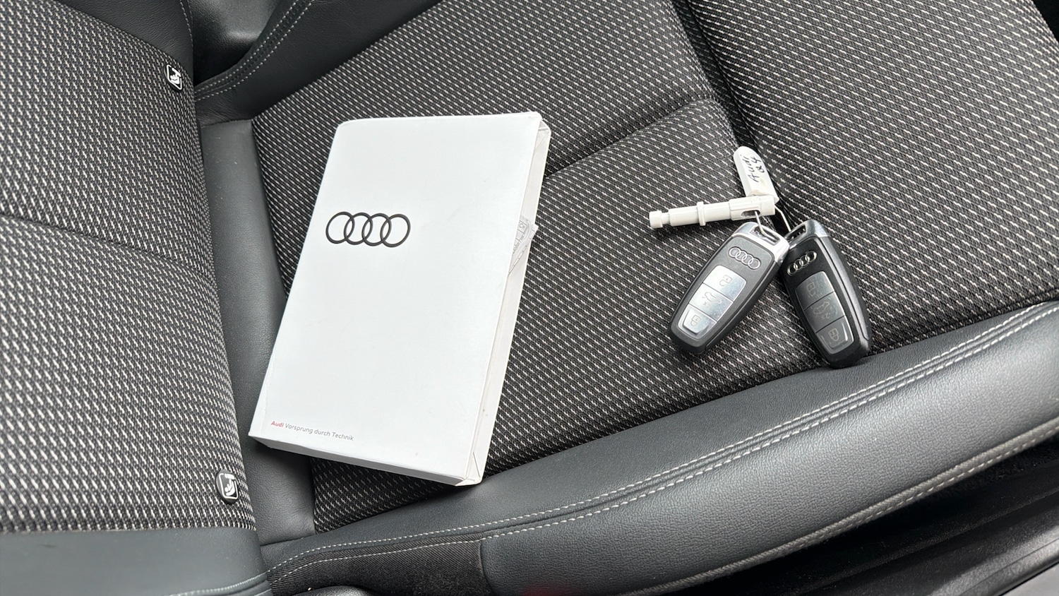 Used Audi Q4 e-tron 2023 for sale - 78198659: Photo 19