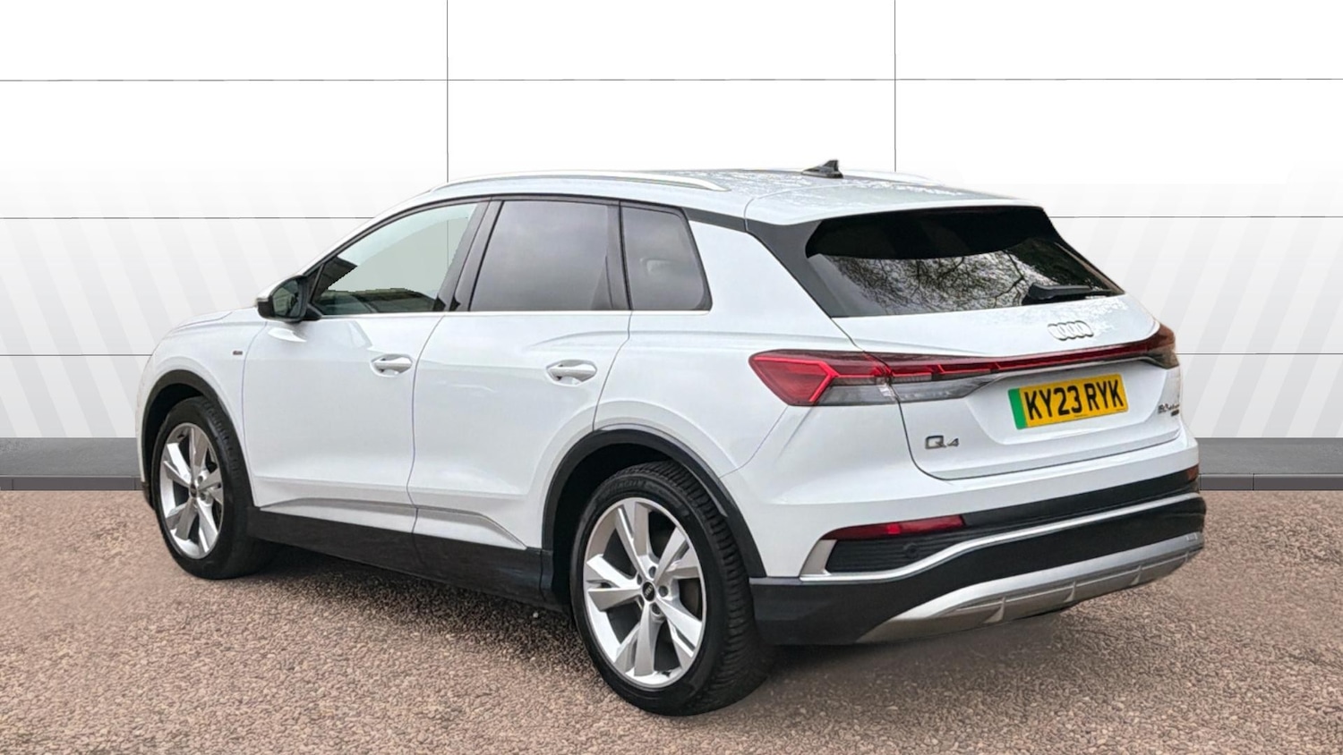 Used Audi Q4 e-tron 2023 for sale - 78198659: Photo 2