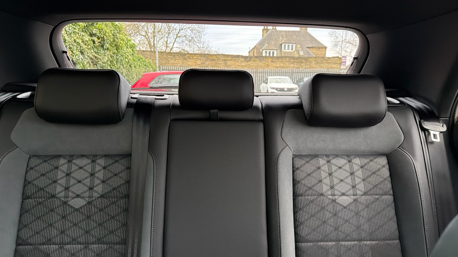 Used Volkswagen T-Roc 2022 for sale - 78081611: Photo 16