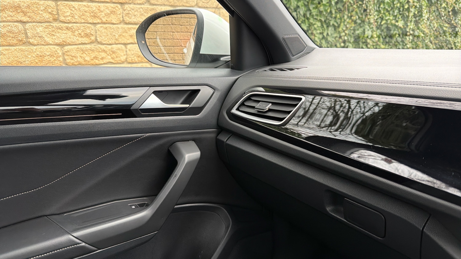 Used Volkswagen T-Roc 2022 for sale - 78081611: Photo 31