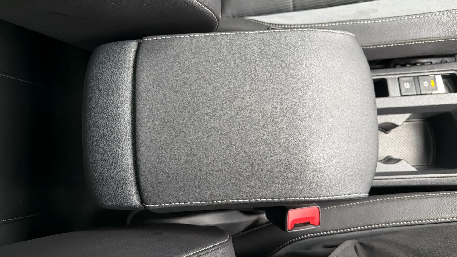 Used Volkswagen T-Roc 2022 for sale - 78081611: Photo 32