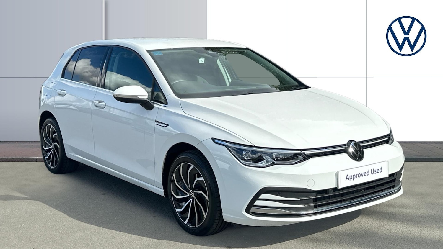 Used Volkswagen Golf 2023 for sale - 76101969: Photo 1