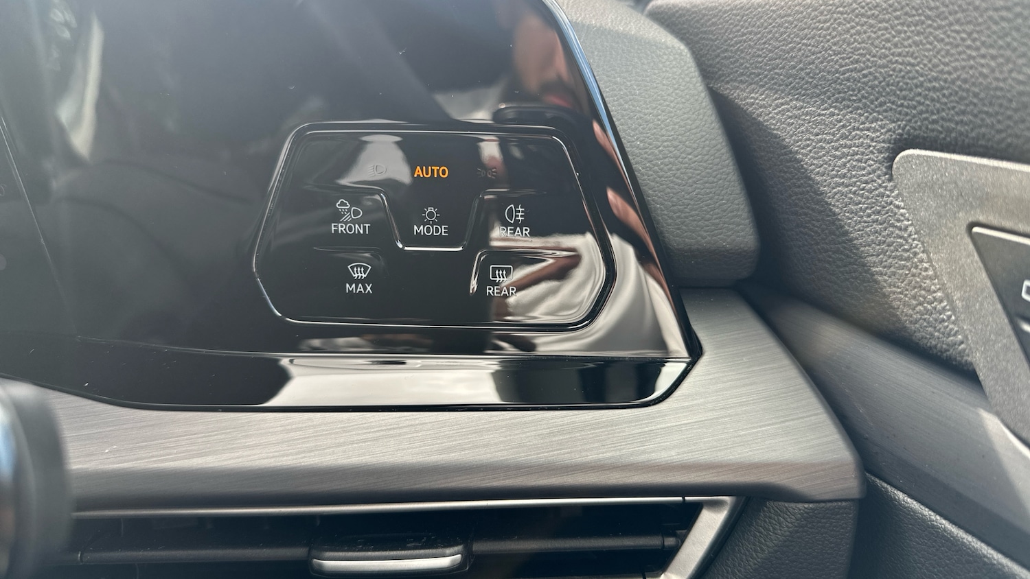 Used Volkswagen Golf 2023 for sale - 76101969: Photo 32