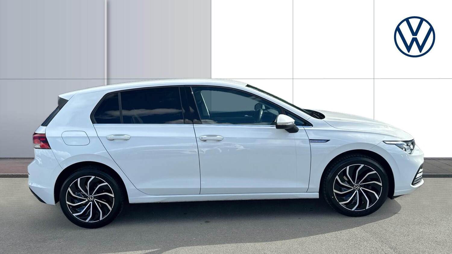 Used Volkswagen Golf 2023 for sale - 76101969: Photo 4