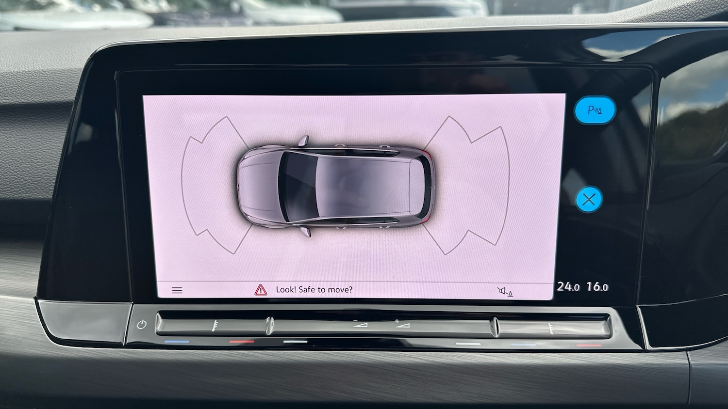 Used Volkswagen Golf 2023 for sale - 76101969: Photo 41