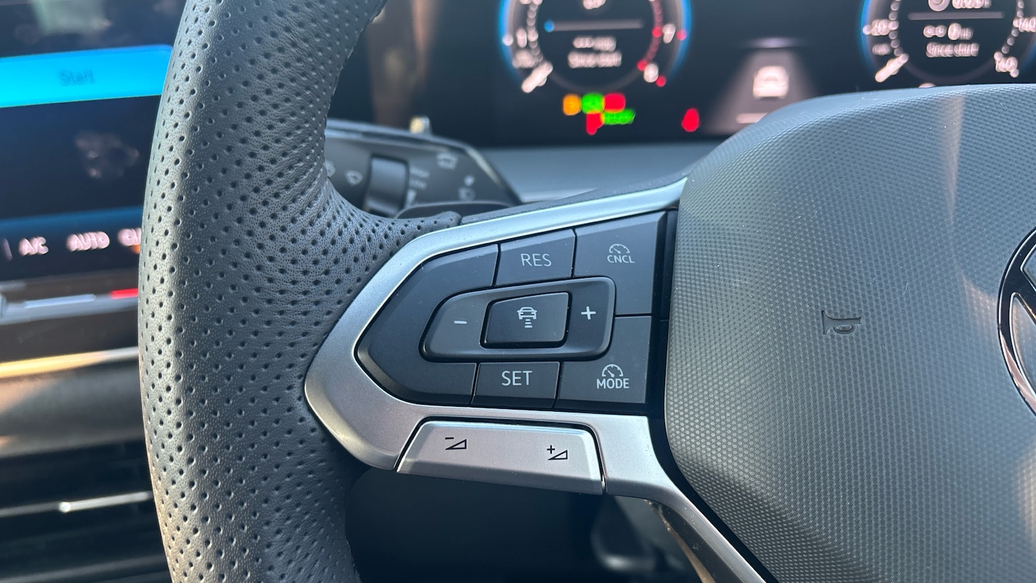 Used Volkswagen Touran 2025 for sale - 77844574: Photo 17