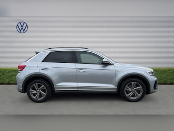 Used Volkswagen T-Roc 2023 for sale - 77833136: Photo