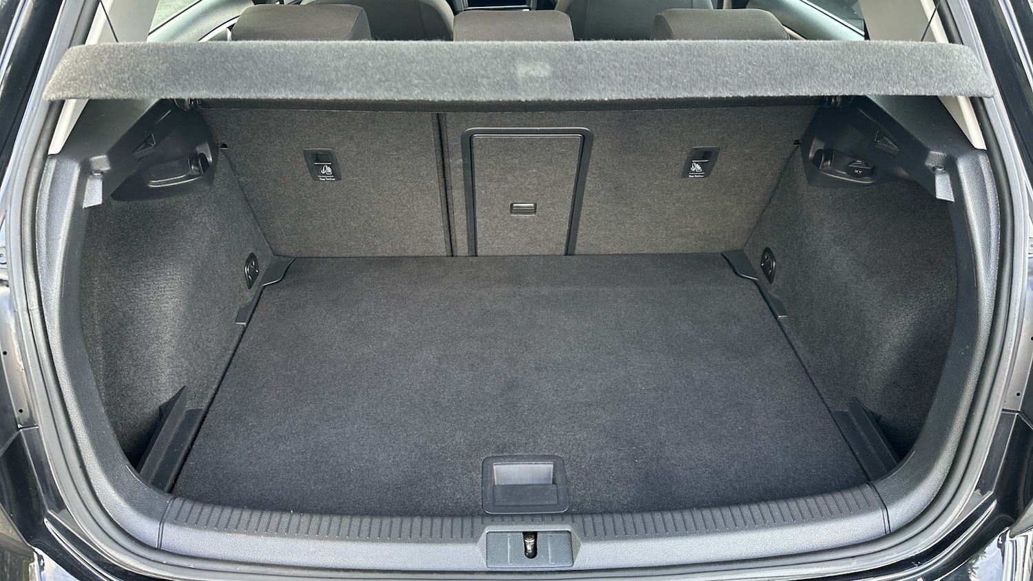 Used Volkswagen Golf 2018 for sale - 76393915: Photo 20