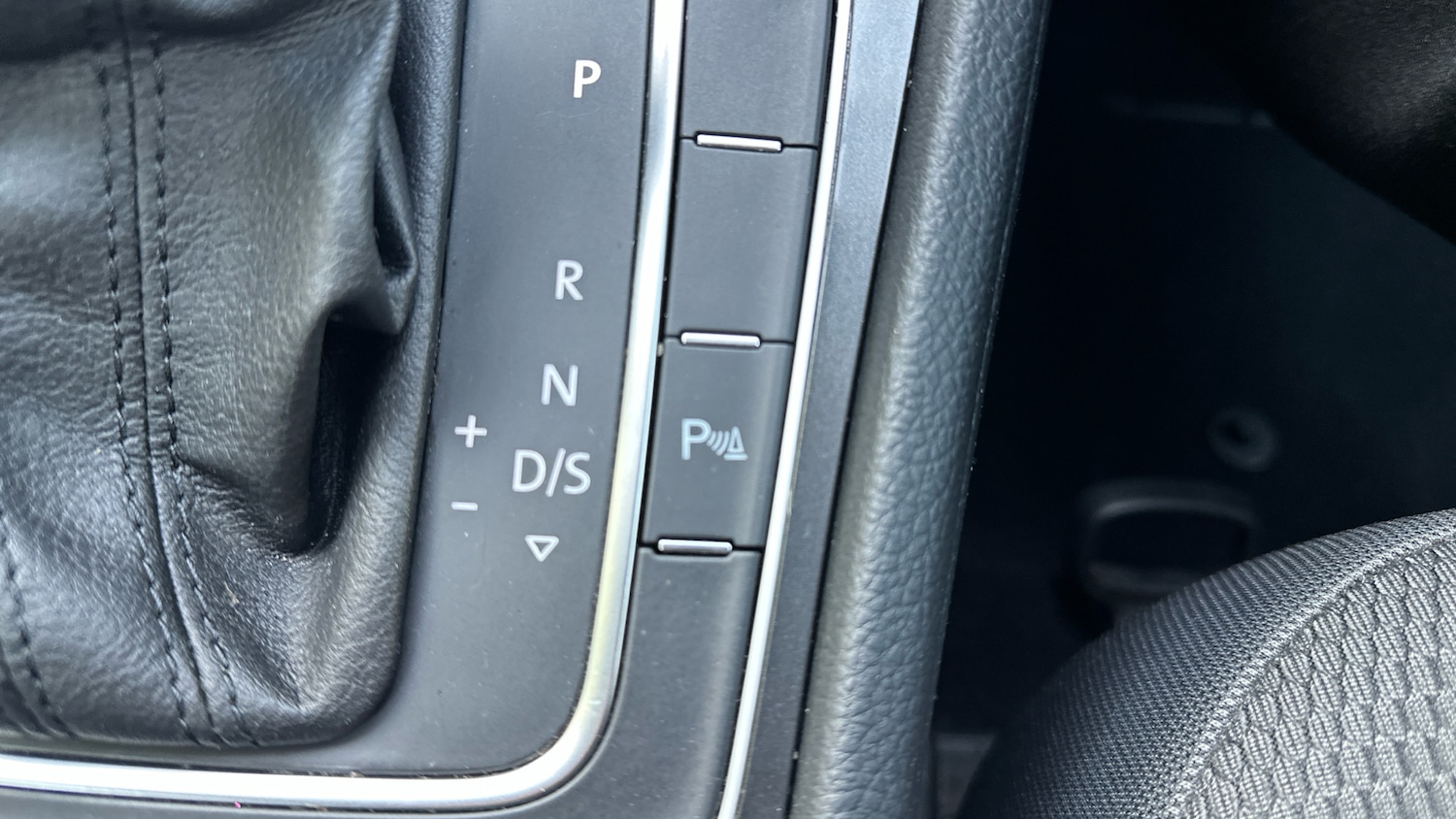 Used Volkswagen Golf 2018 for sale - 76393915: Photo 34