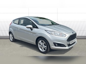 Used Ford Fiesta 2016 for sale - 78980295: Photo