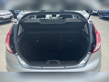 Used Ford Fiesta 2016 for sale - 78980295: Photo