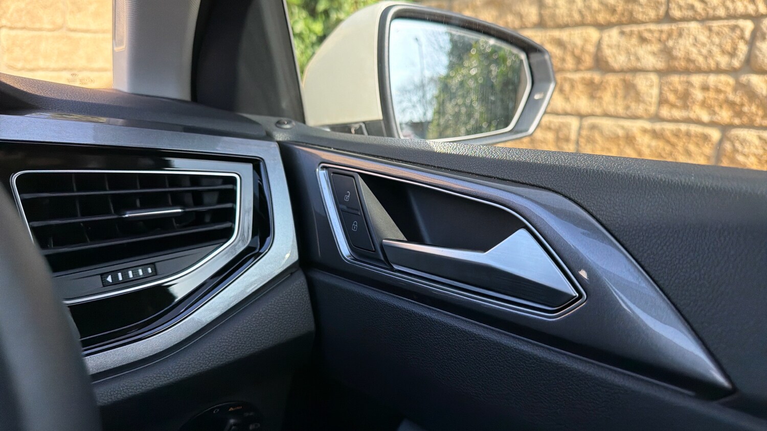 Used Volkswagen Polo 2023 for sale - 77945304: Photo 31