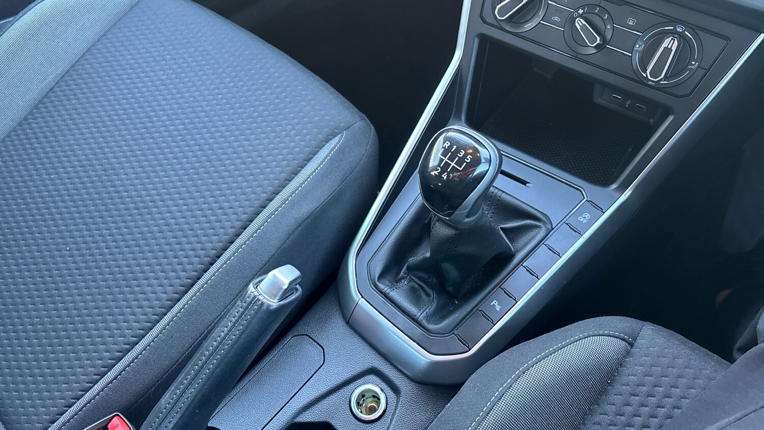 Used Volkswagen Polo 2023 for sale - 77350297: Photo 14