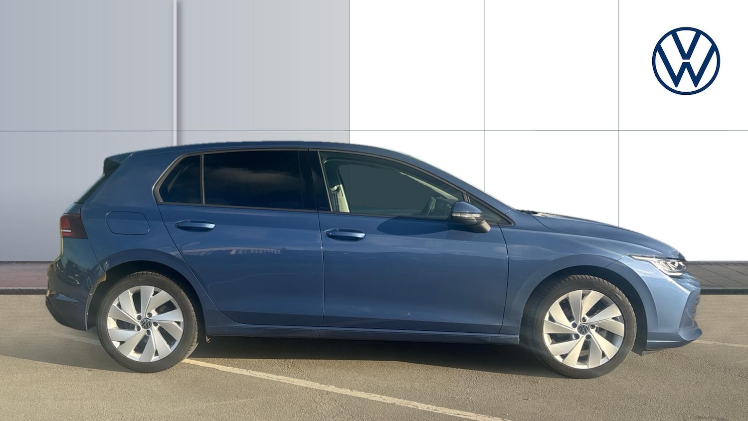 Used Volkswagen Golf 2024 for sale - 75955944: Photo 4