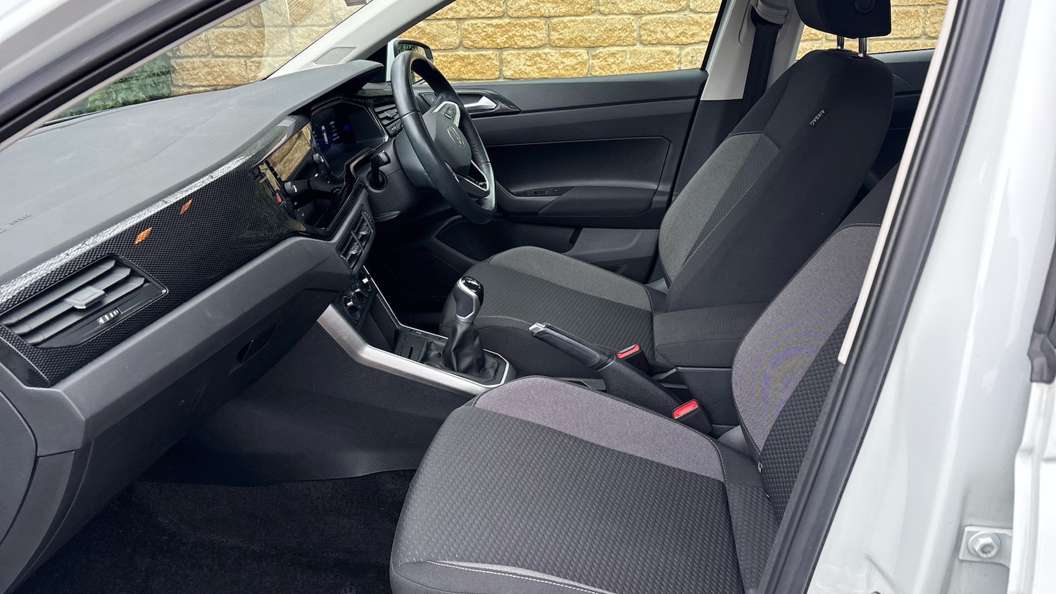 Used Volkswagen Polo 2023 for sale - 77070775: Photo 2