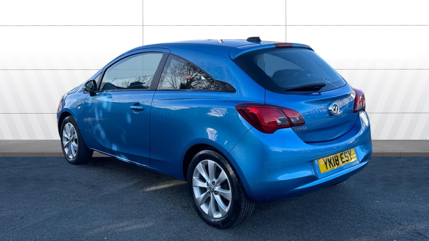 Used Vauxhall Corsa 2018 for sale - 77687386: Photo 2