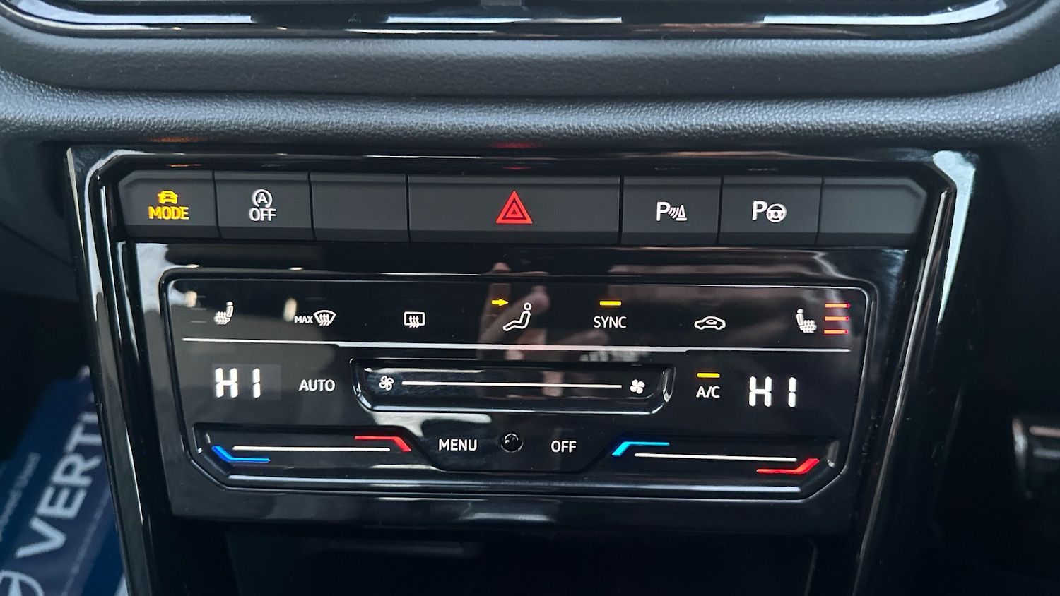 Used Volkswagen T-Roc 2025 for sale - 76892857: Photo 13