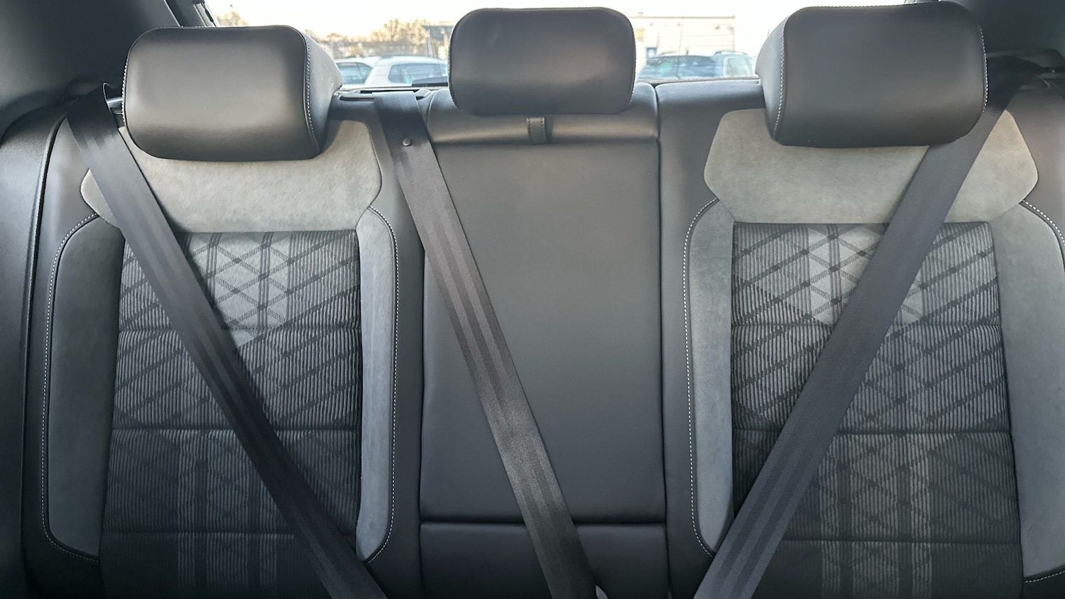 Used Volkswagen T-Roc 2025 for sale - 76892857: Photo 16