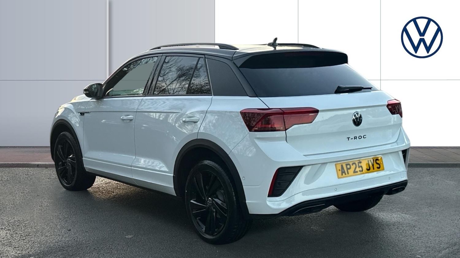 Used Volkswagen T-Roc 2025 for sale - 76892857: Photo 3