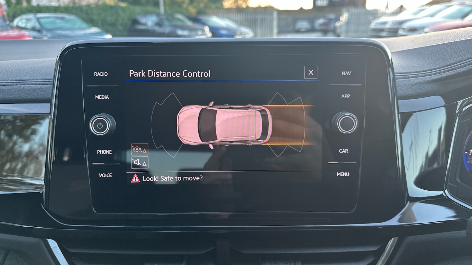 Used Volkswagen T-Roc 2025 for sale - 76892857: Photo 32