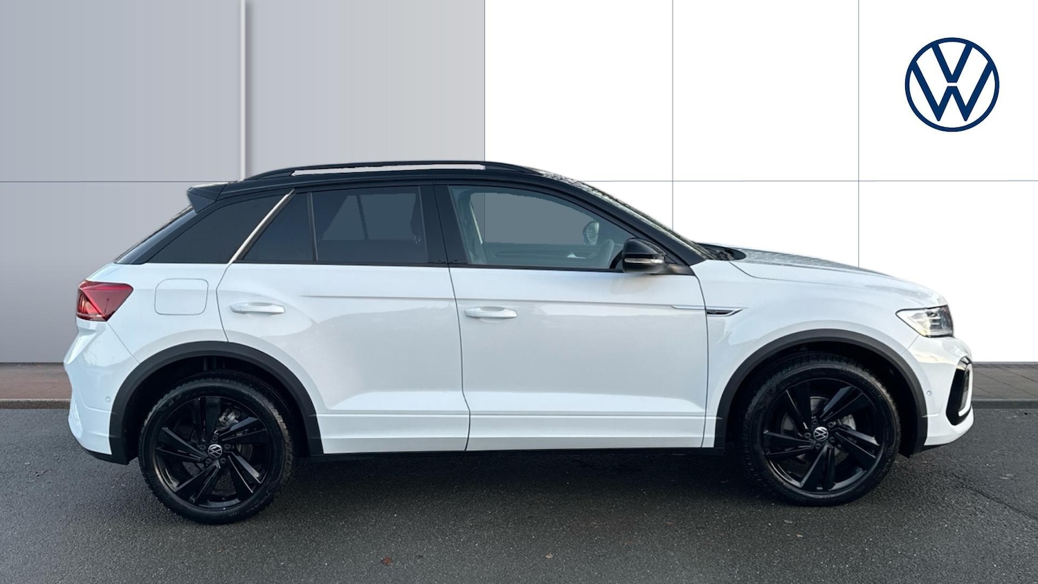 Used Volkswagen T-Roc 2025 for sale - 76892857: Photo 4