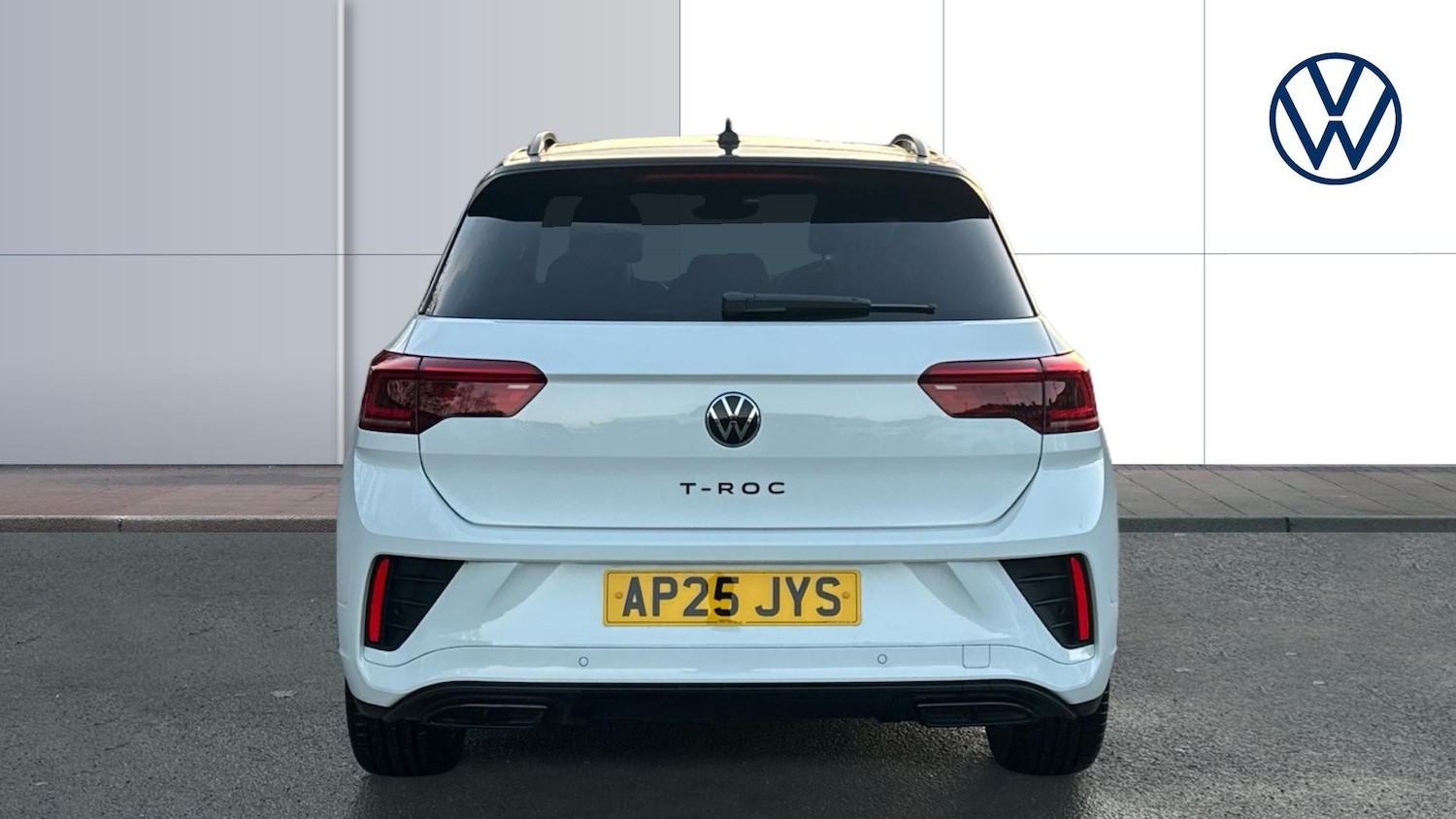 Used Volkswagen T-Roc 2025 for sale - 76892857: Photo 8