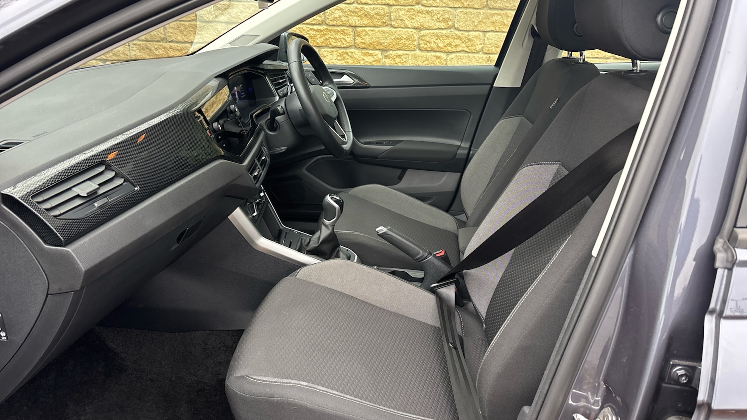 Used Volkswagen Polo 2023 for sale - 77434531: Photo 2