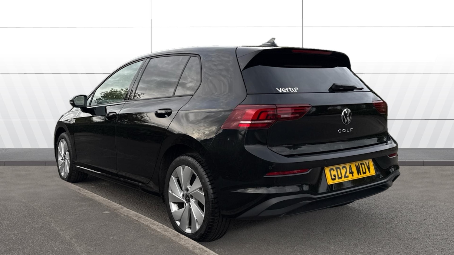 Used Volkswagen Golf 2024 for sale - 77116433: Photo 2