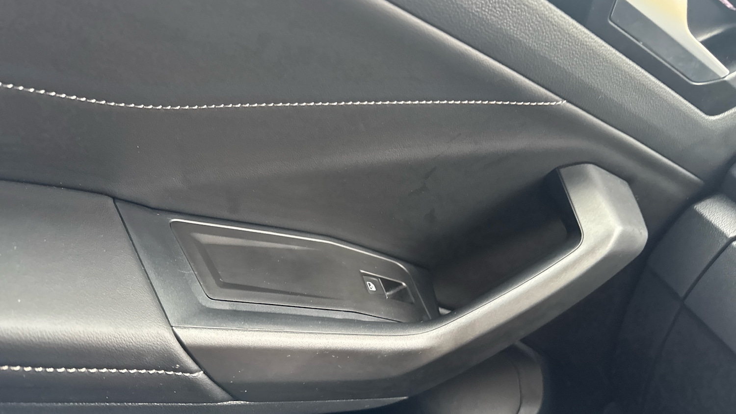 Used Volkswagen T-Roc 2025 for sale - 78163151: Photo 29