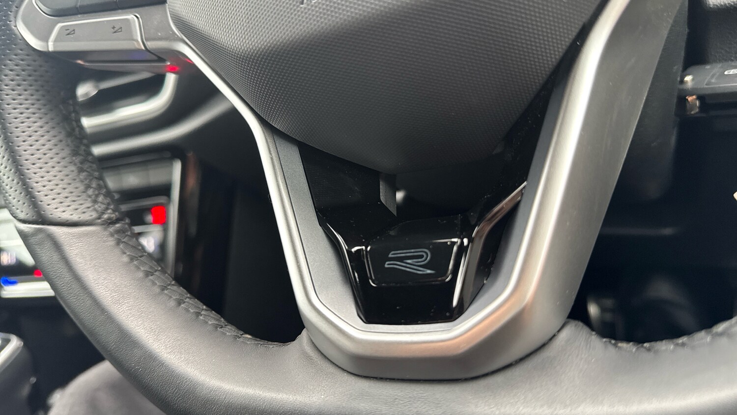 Used Volkswagen T-Roc 2025 for sale - 78163151: Photo 33