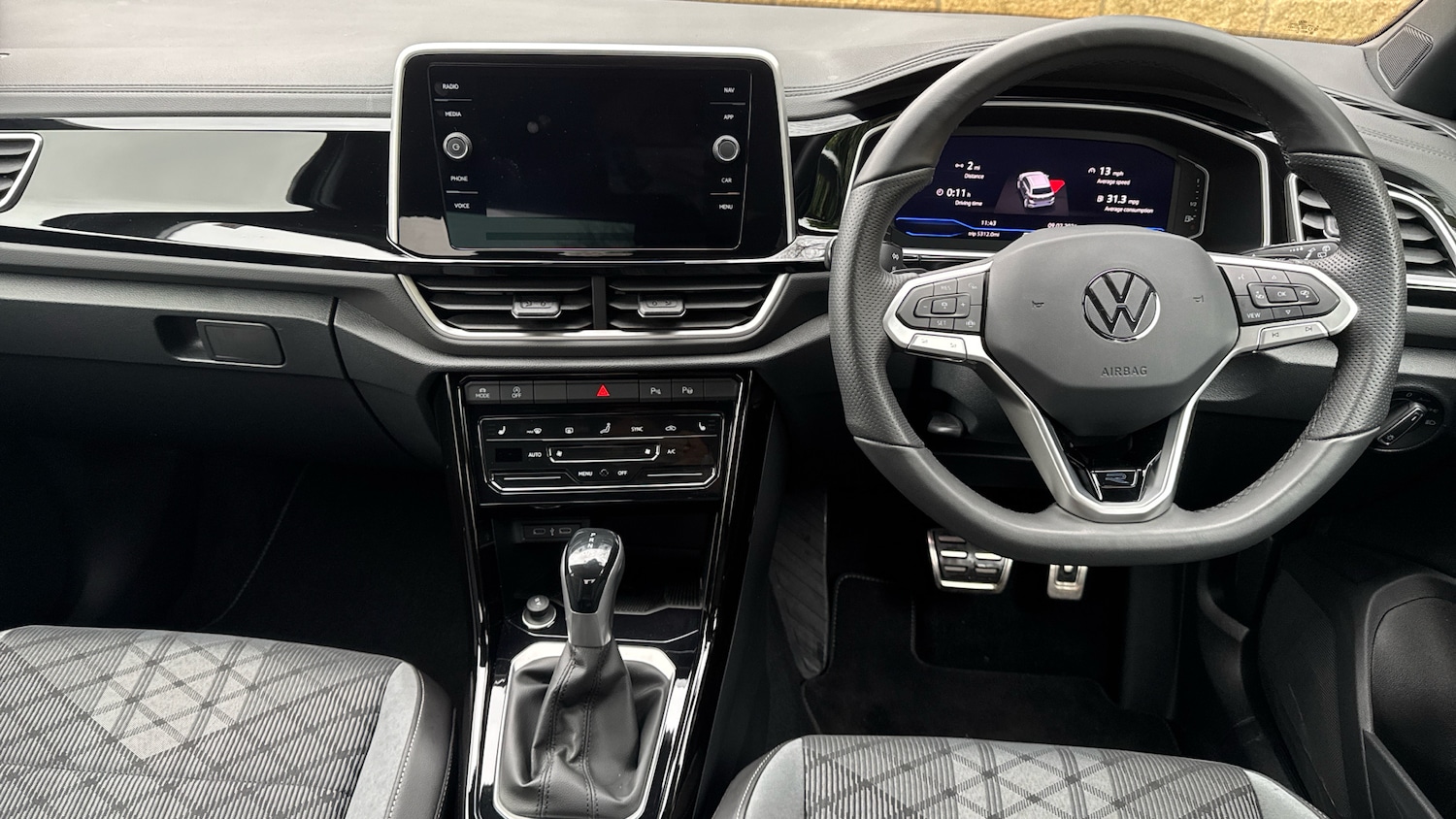 Used Volkswagen T-Roc 2025 for sale - 78163151: Photo 9