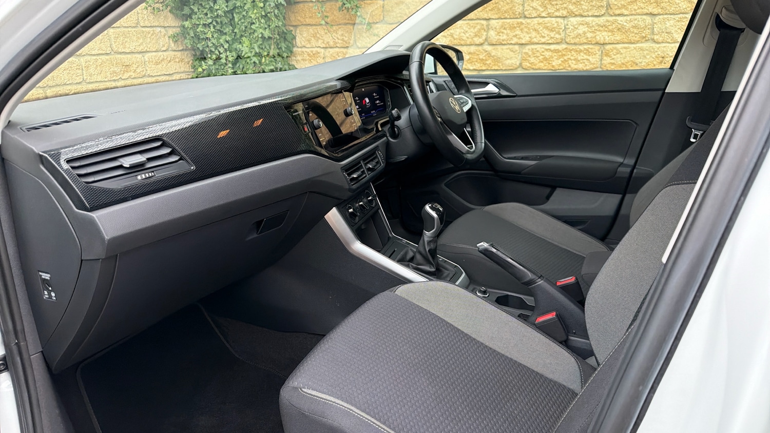 Used Volkswagen Polo 2022 for sale - 77663334: Photo 2