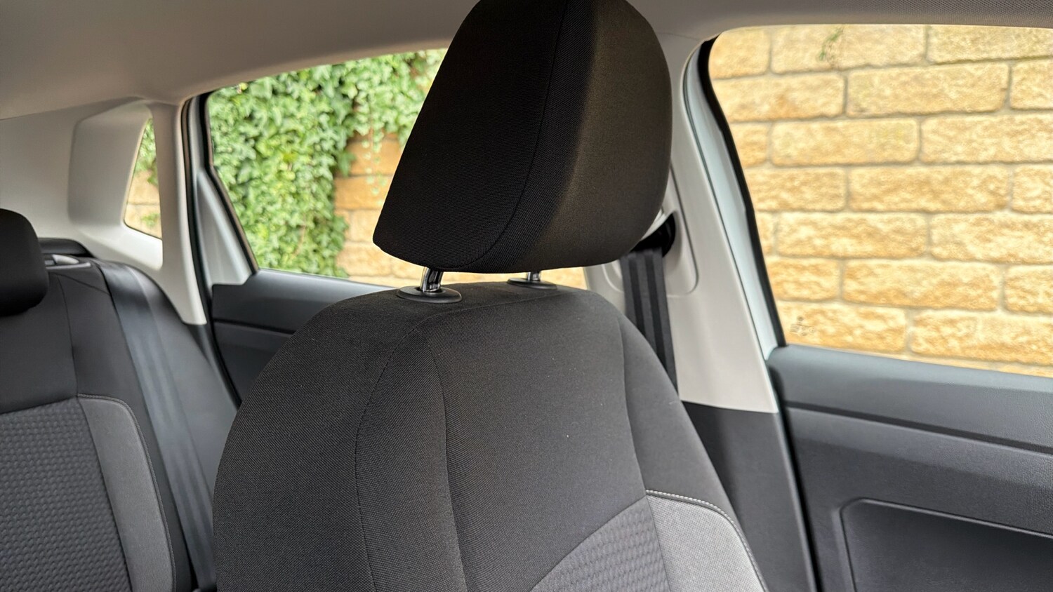 Used Volkswagen Polo 2022 for sale - 77663334: Photo 32