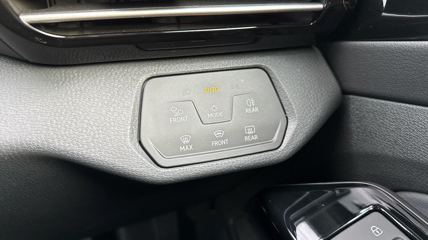 Used Volkswagen ID.4 2025 for sale - 76741037: Photo 27