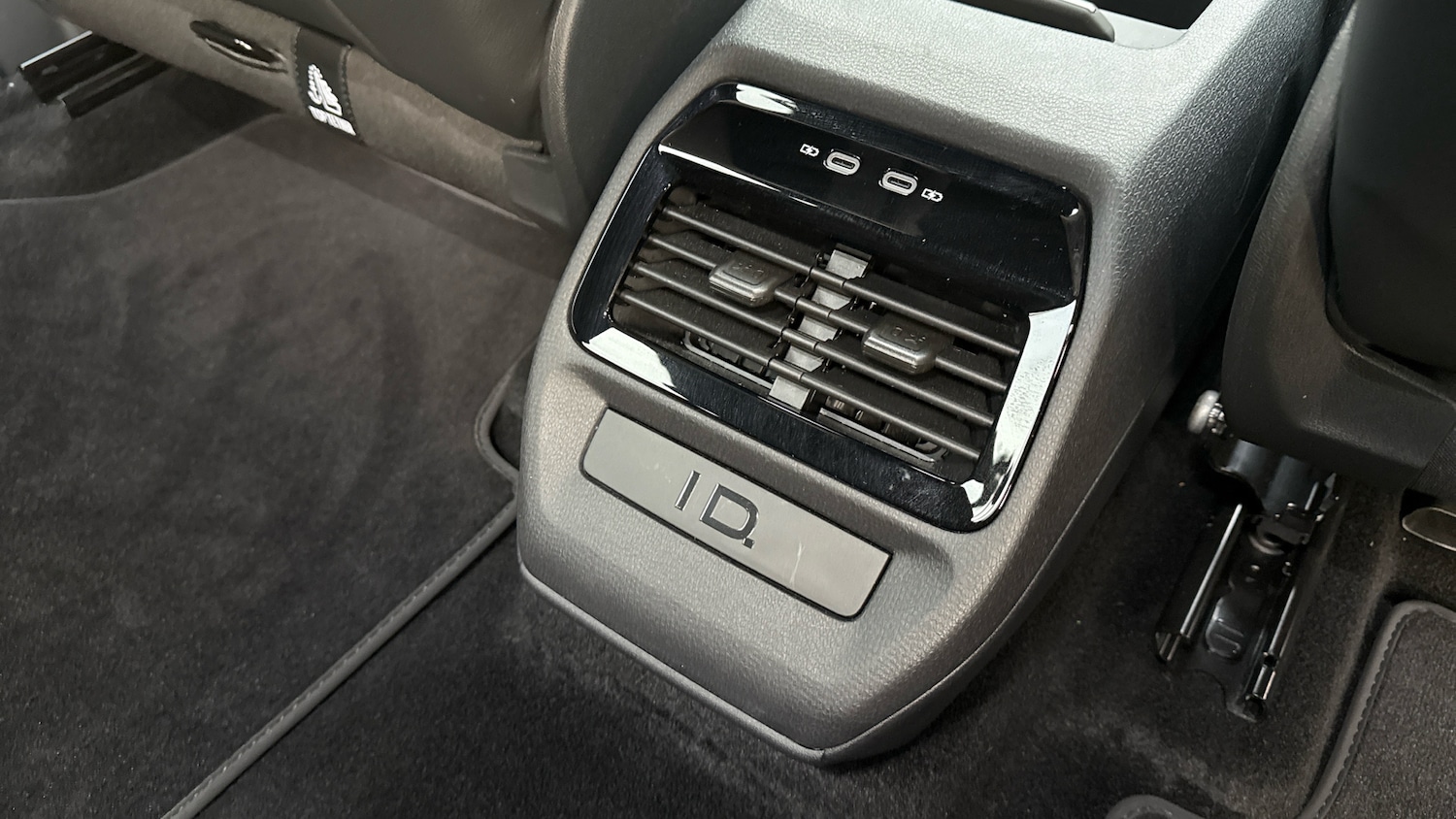 Used Volkswagen ID.4 2025 for sale - 76741037: Photo 35