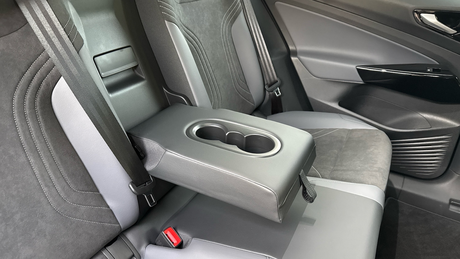 Used Volkswagen ID.4 2025 for sale - 76741037: Photo 36