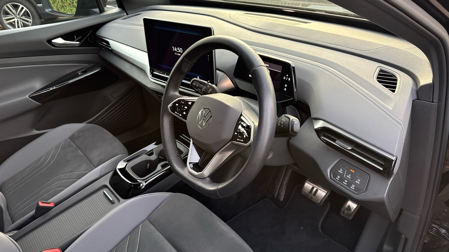 Used Volkswagen ID.4 2025 for sale - 76741037: Photo 6