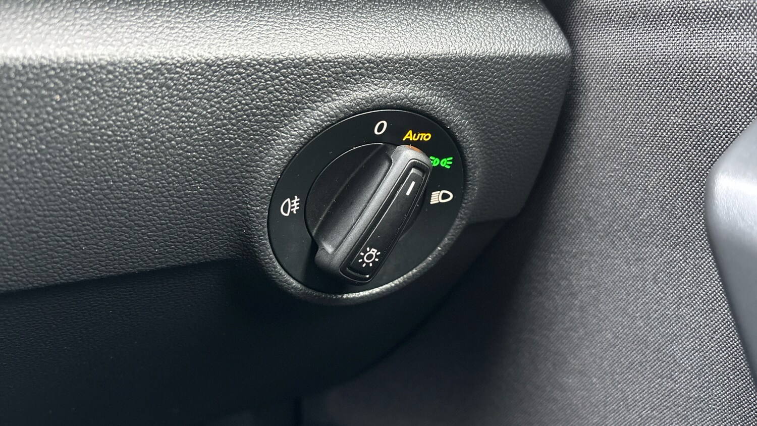 Used Volkswagen T-Roc 2025 for sale - 78198666: Photo 25