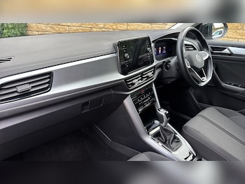 Used Volkswagen T-Roc 2025 for sale - 78198666: Photo