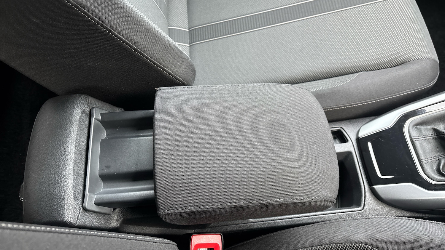 Used Volkswagen T-Roc 2025 for sale - 78198666: Photo 30