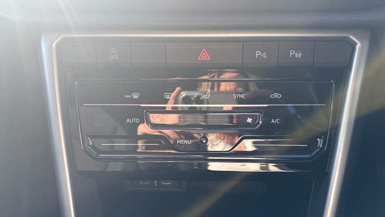 Used Volkswagen T-Roc 2025 for sale - 77034231: Photo 13