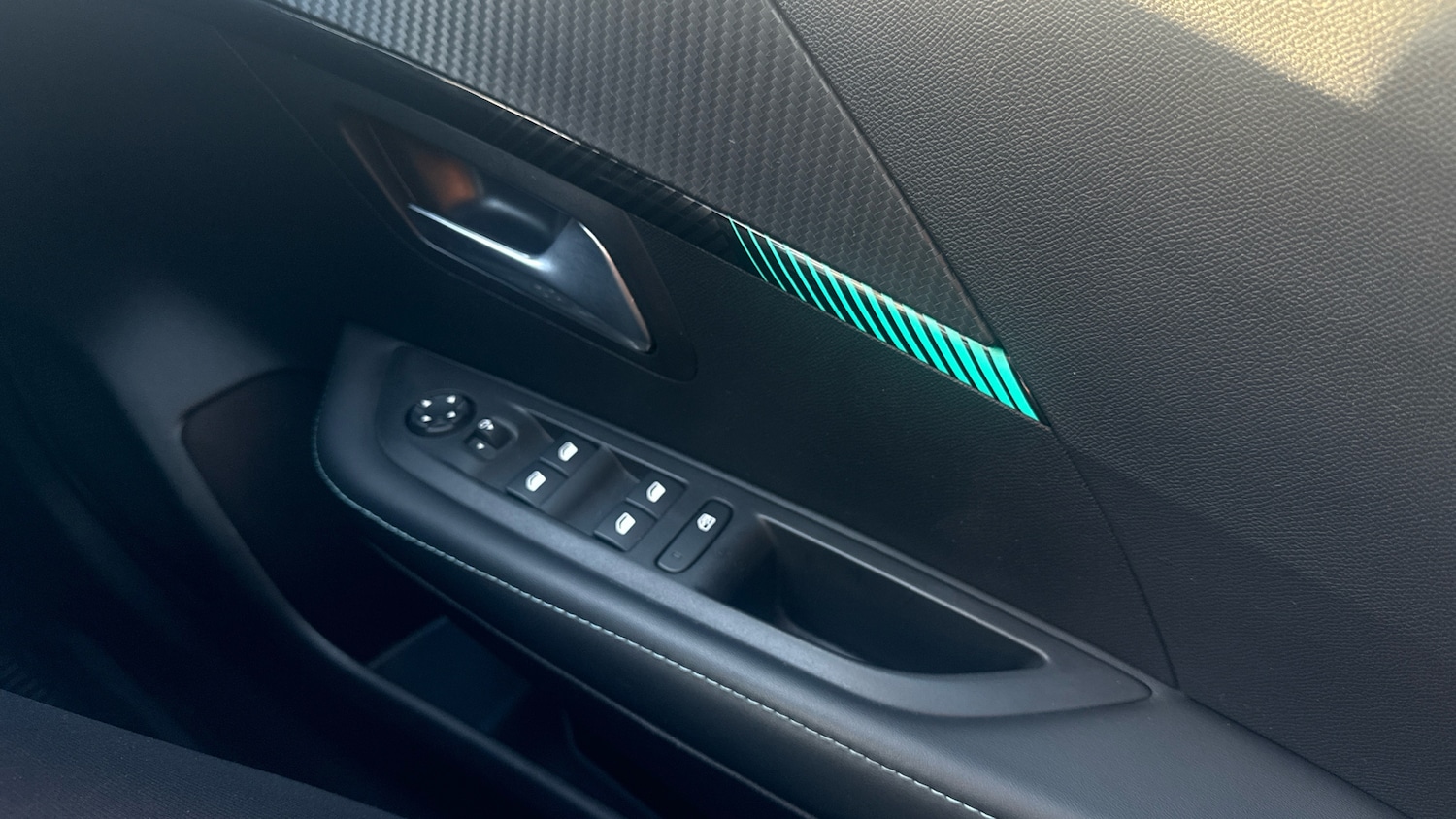 Used Peugeot 208 2022 for sale - 77171026: Photo 21