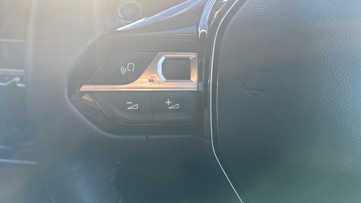 Used Peugeot 208 2022 for sale - 77171026: Photo 23